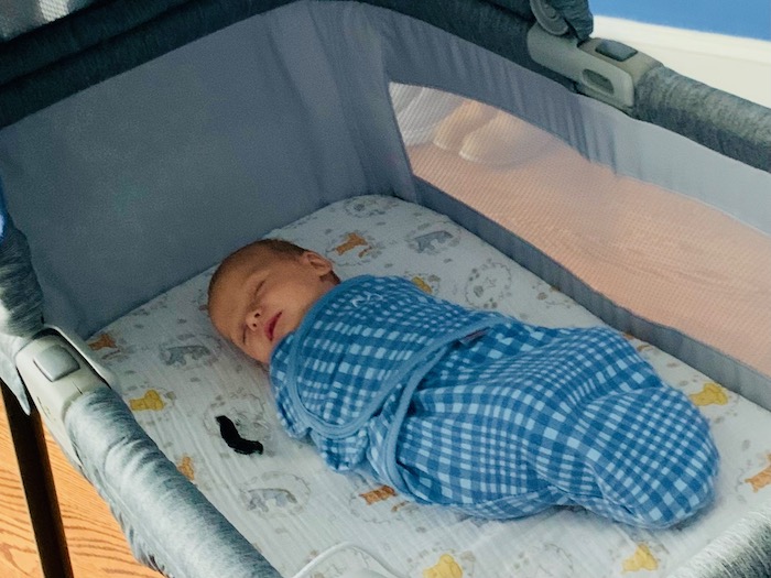 Lullago nest cheap portable bassinet