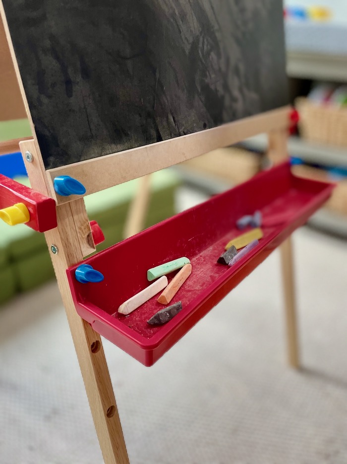 An Honest Review of Melissa & Doug's Standing Easel