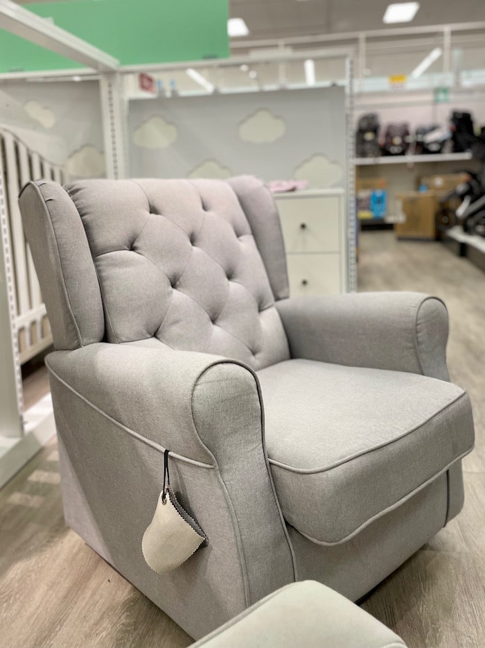 What to look for in a glider or rocking chair for your baby nursery