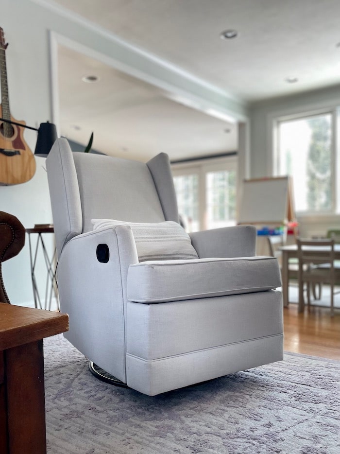 What to look for in a glider or rocking chair for your baby nursery