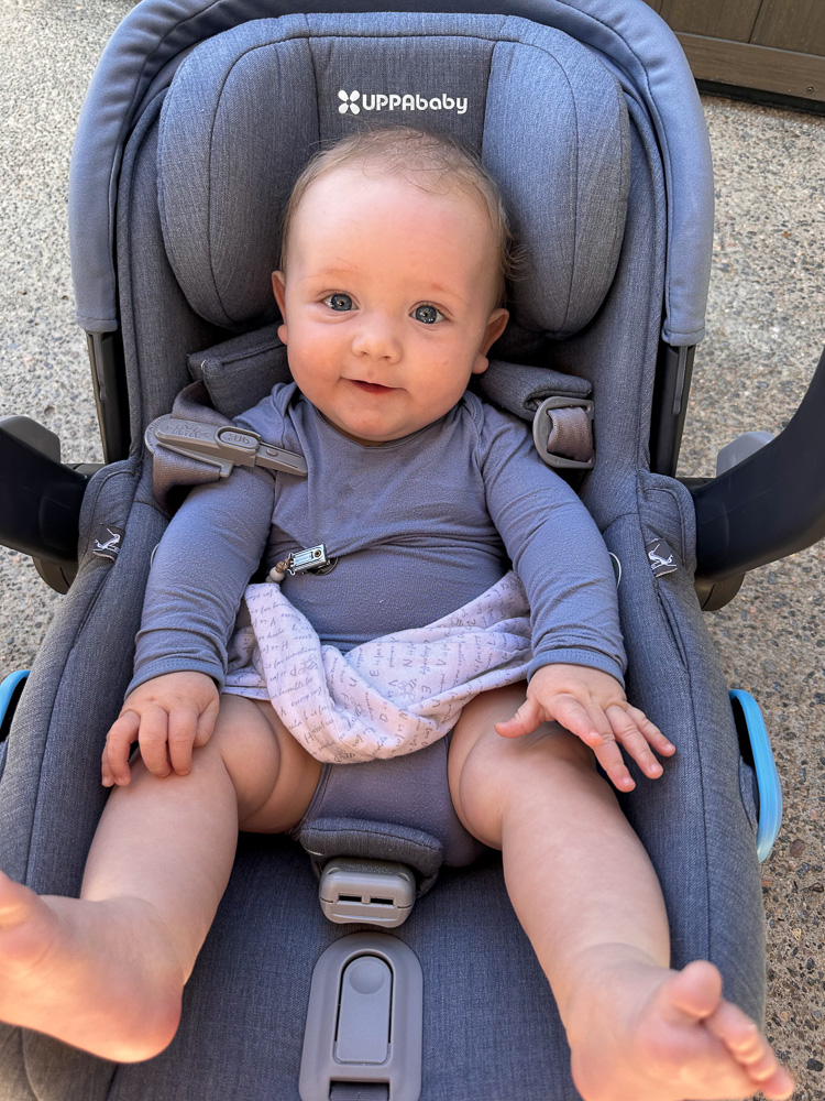 Uppababy cheap mesa specs