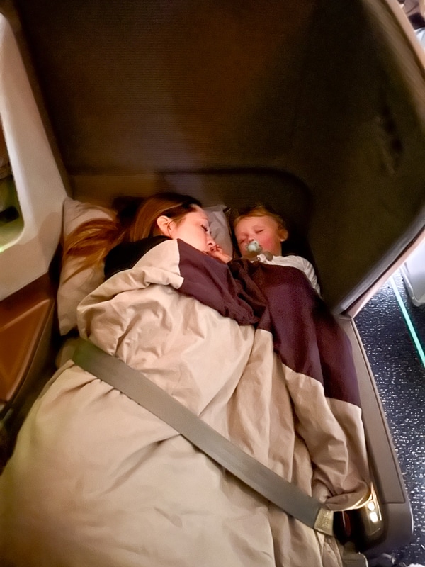 singapore airlines with a baby review