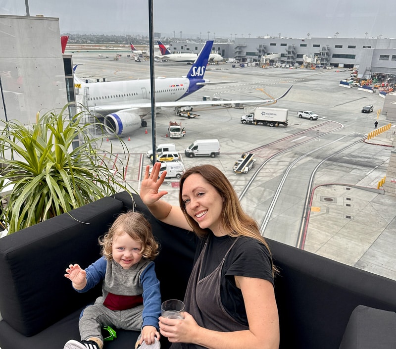 flying sas with a baby toddler