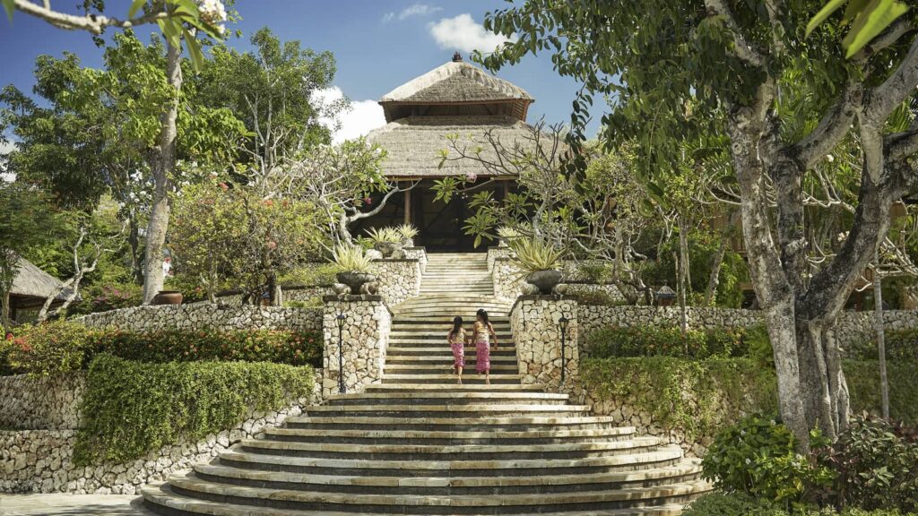 best family friendly luxury hotels in bali